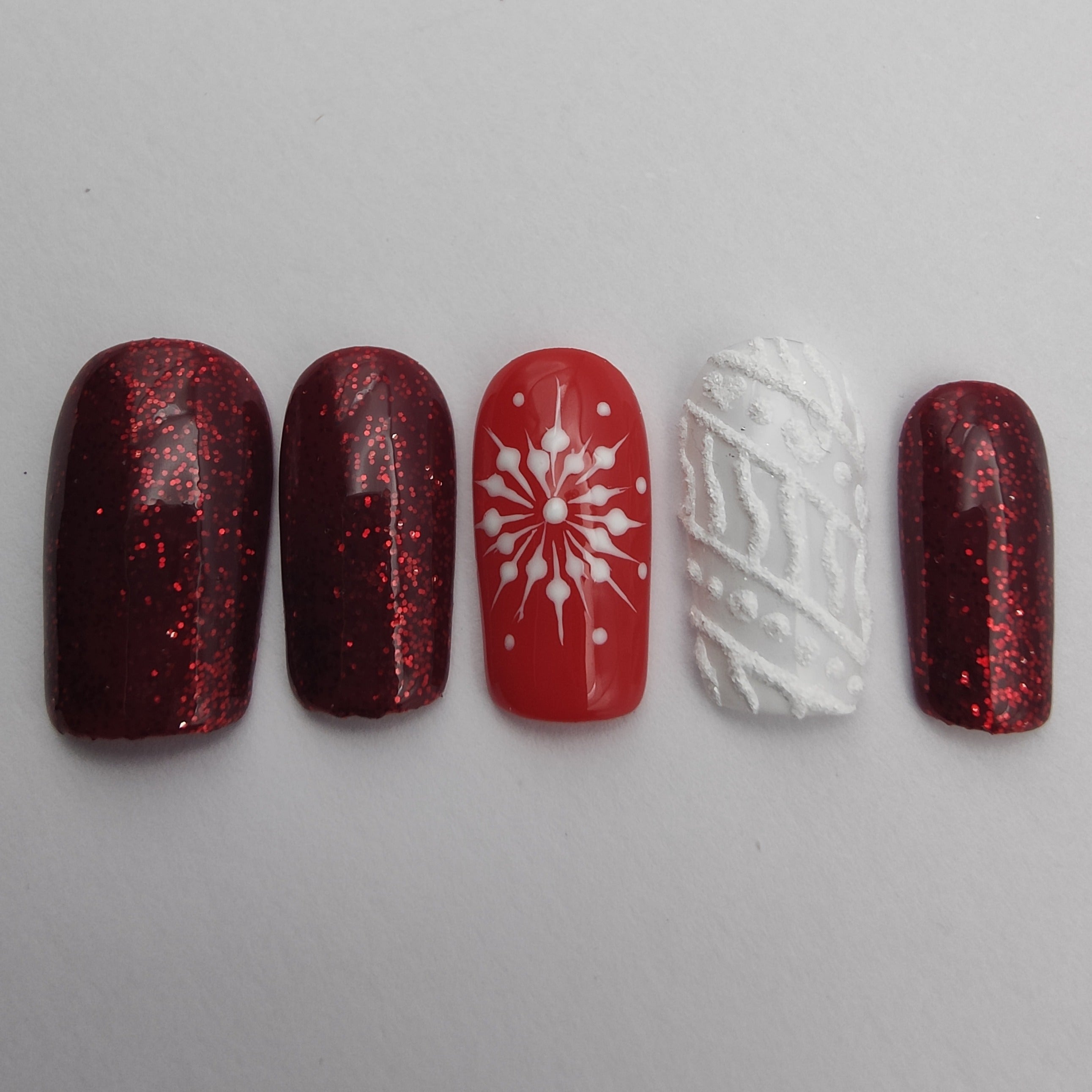 Rouge Étoilé Déa Manus