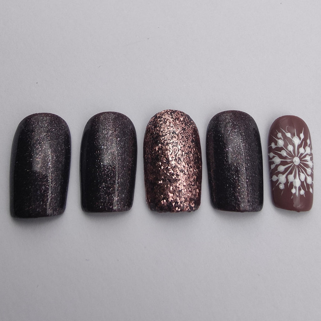 Nuit Cuivrée Déa Manus