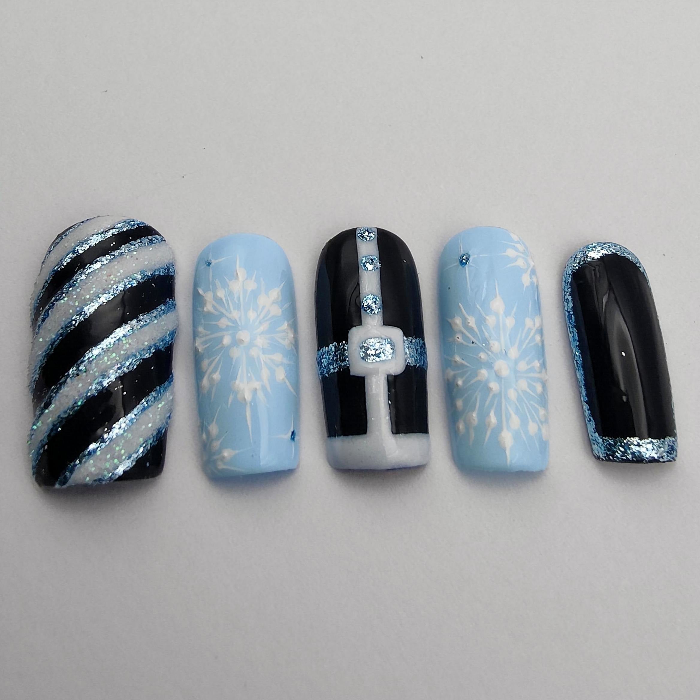 Reine des Flocons Déa Manus