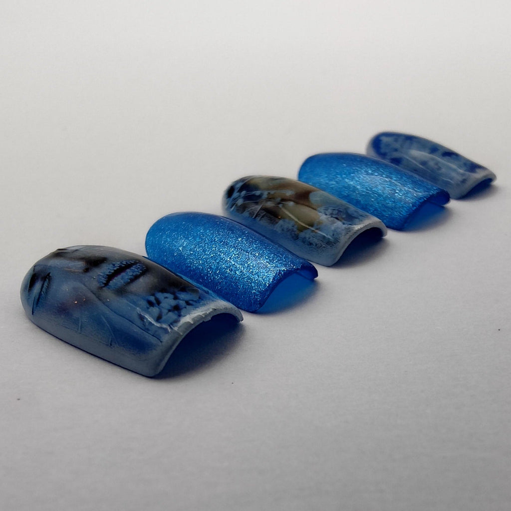 Reine des Glaces Déa Manus