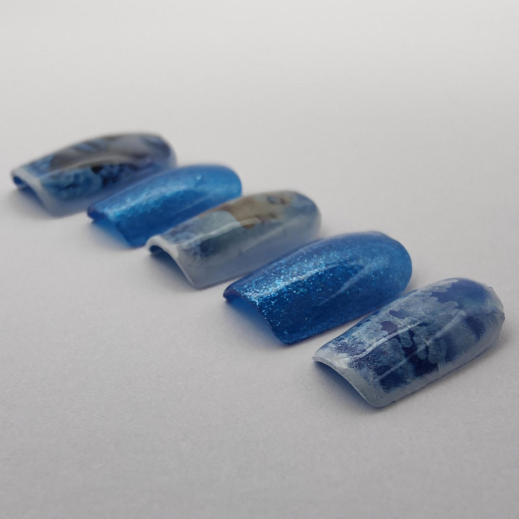 Reine des Glaces Déa Manus