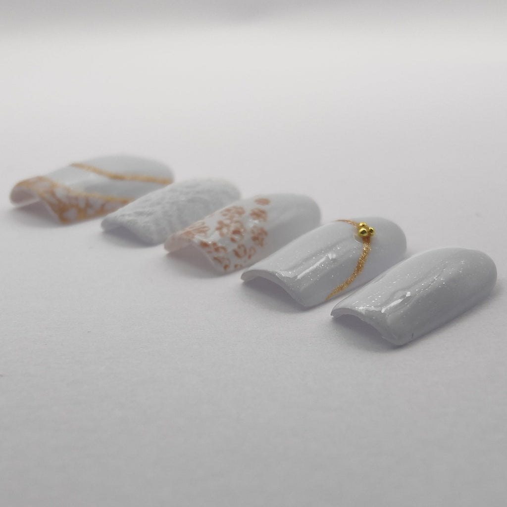 Élégance Ivoire Déa Manus