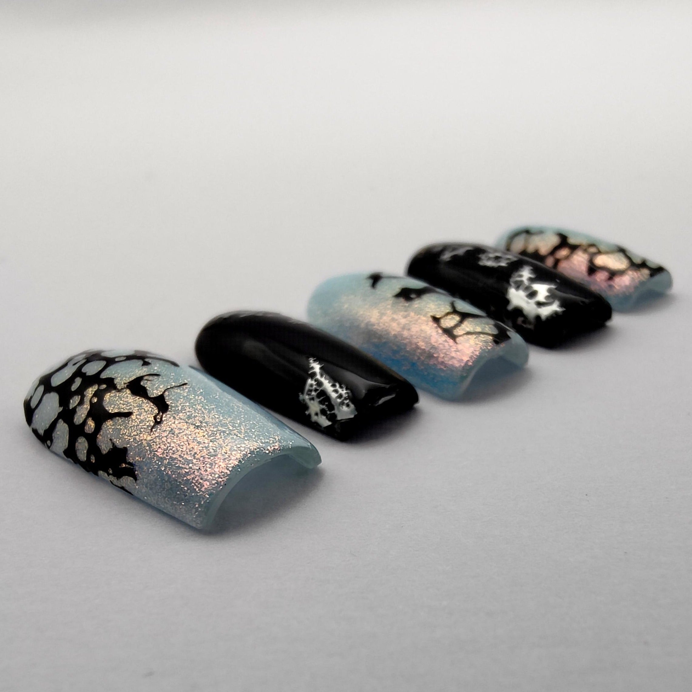 Givre Électrique Déa Manus