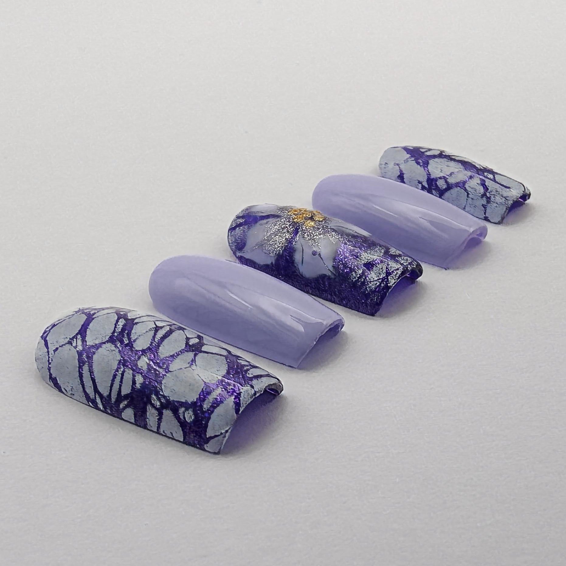 Éclat Mystique Déa Manus