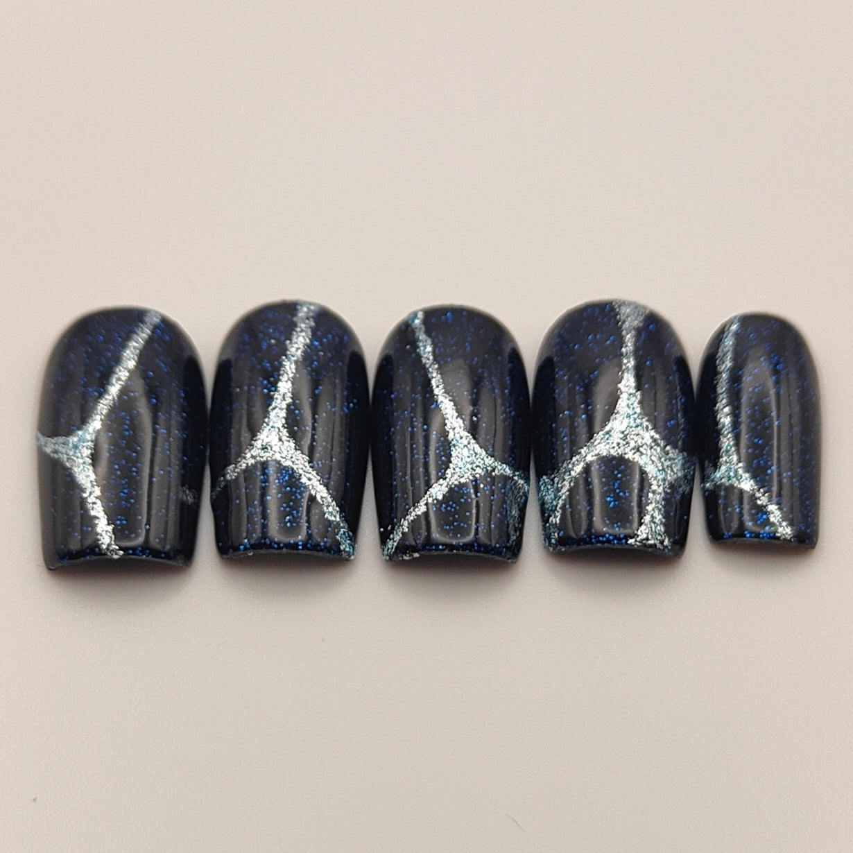 Nuit Abyssale Déa Manus