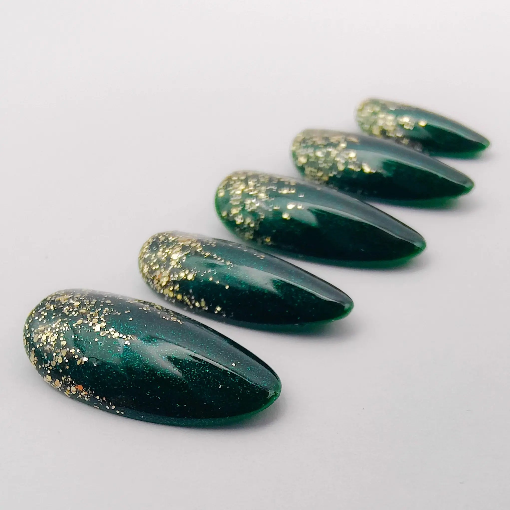 Émeraude Stellaire Déa Manus